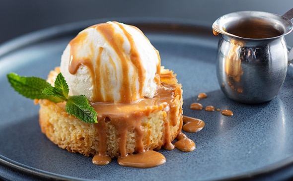 WHISKEY CARAMEL BUTTER CAKE*