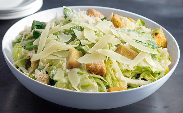 TRADITIONAL CAESAR SALAD PLATTER