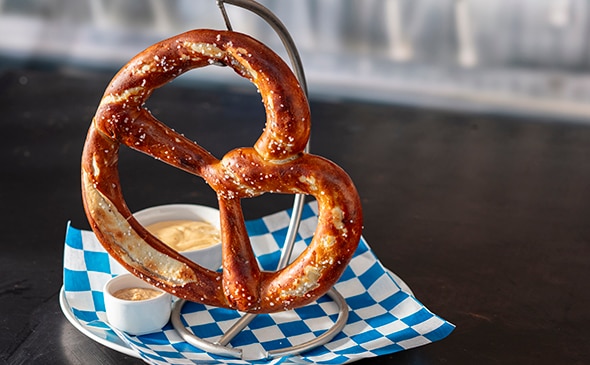 JUMBO BAVARIAN PRETZEL